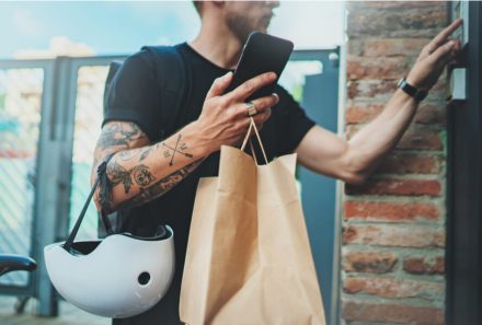 Riders: e se il datore di lavoro diventasse un robot?
