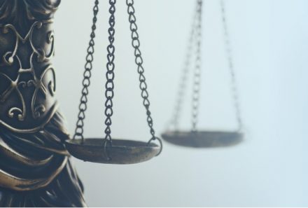 Entra in vigore il decreto legge n. 24 del 24 marzo 2022: dal 1° aprile 2022 al 30 aprile 2022 si uniformano le regole previste per l’accesso ai luoghi di lavoro